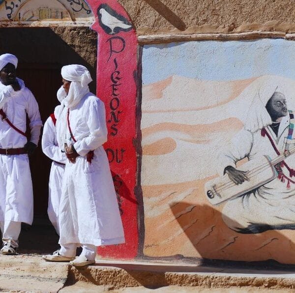 fes to marrakech desert tour 4 days